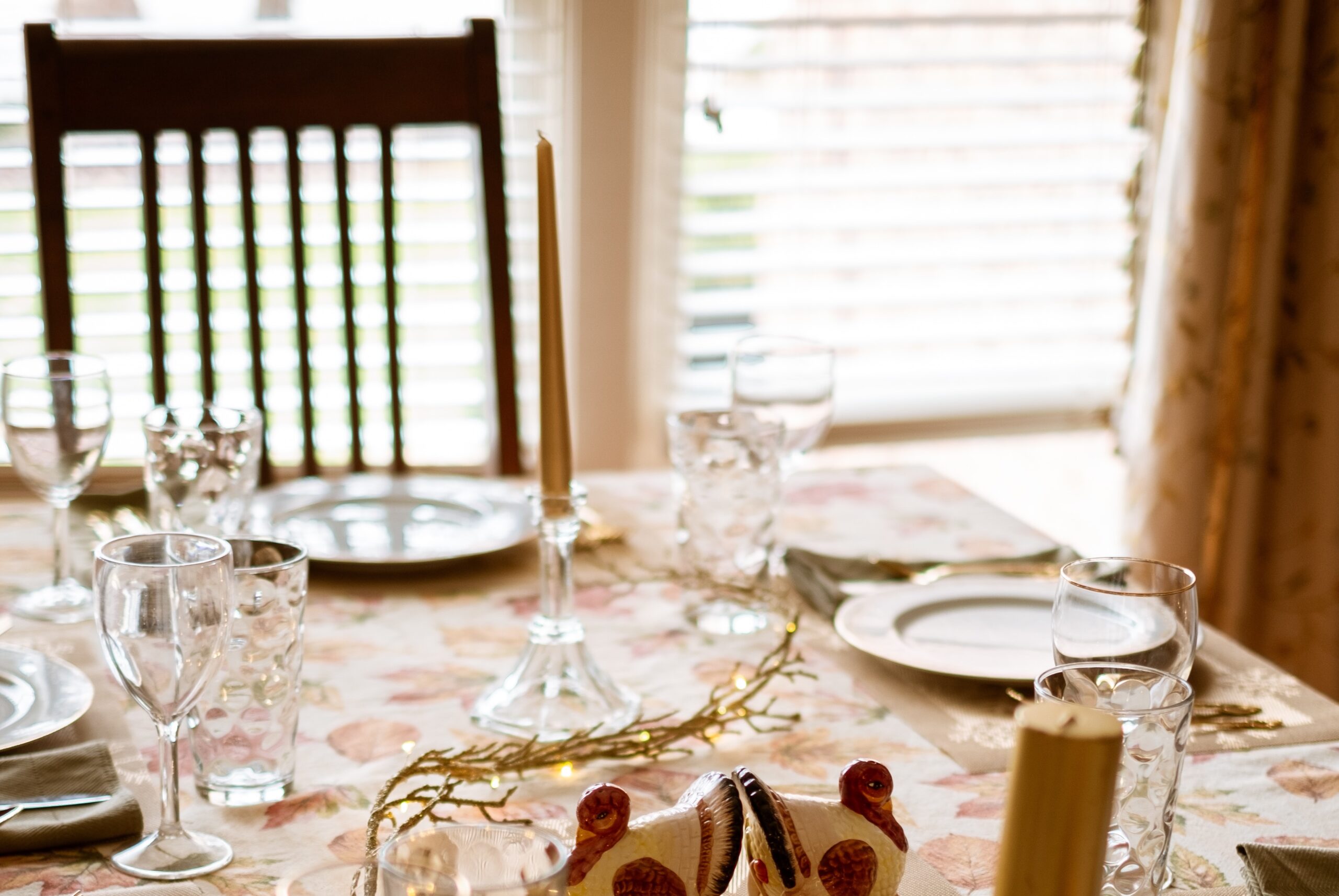 Close up of a dining table at Thanksgiving time.