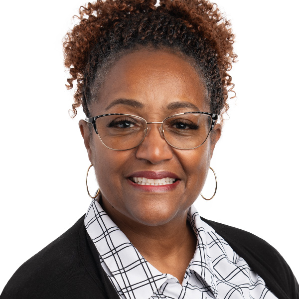 A headshot of Stephanie Williams smiling for the camera.